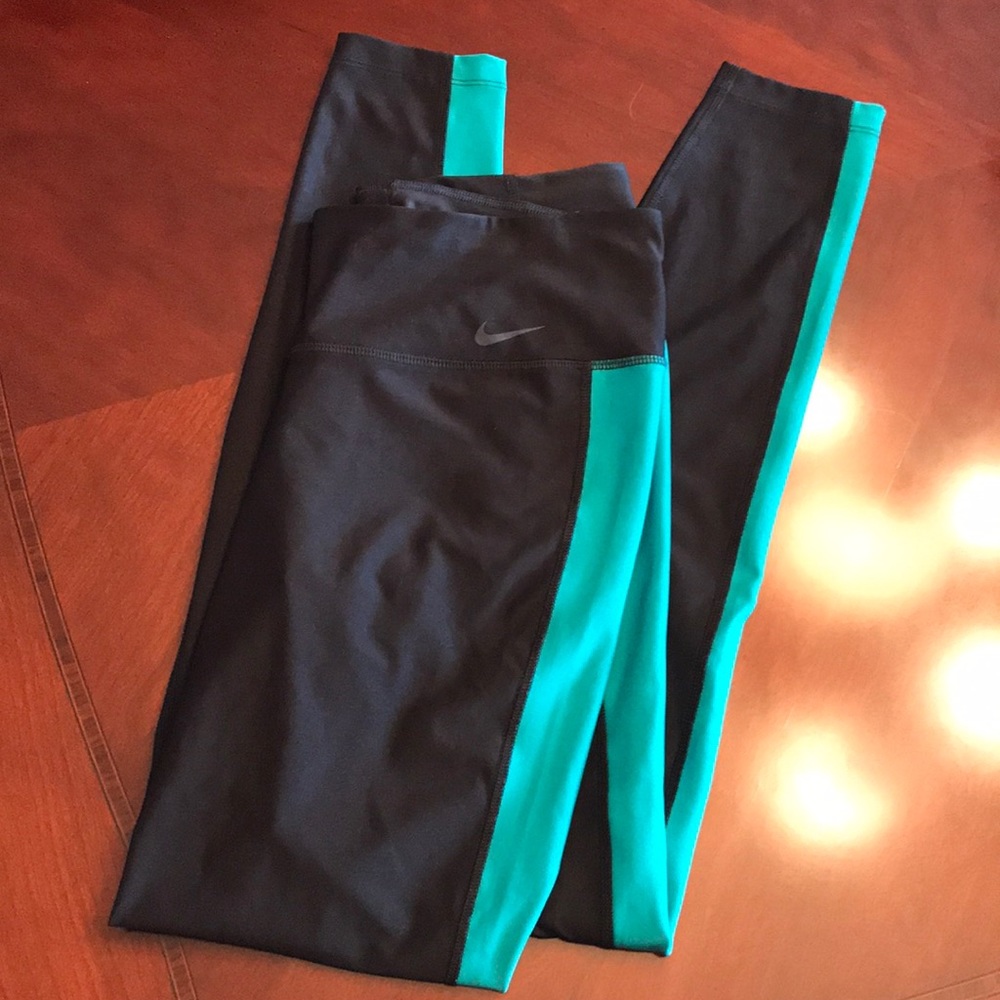 Nike leggings